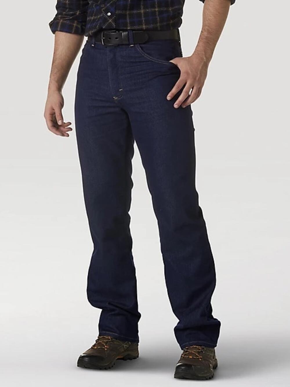 NWT Wrangler Rugged Wear Stretch Regular Fit jeans